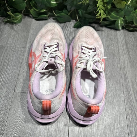 Asics Novablast 5 White/Coral Reef Women’s 7.5 Wide 1012B766-101 - Picture 6 of 10